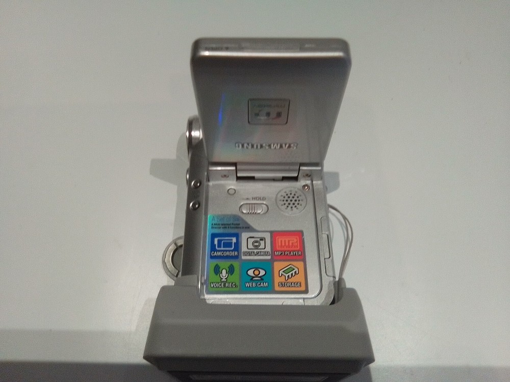 Samsung Digital Camcorder VP-M110