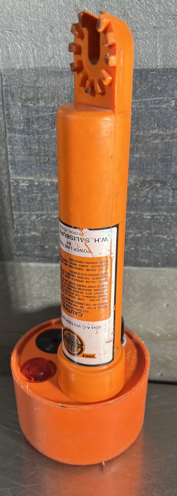 SALISBURY Model WHSCO 4244 Audio Visual AC VOLTAGE DETECTOR. Our #9