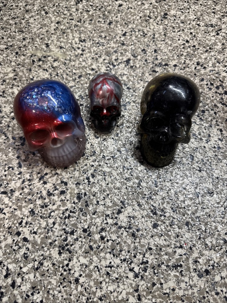 Acrylic multicolour skulls 2”,3”
