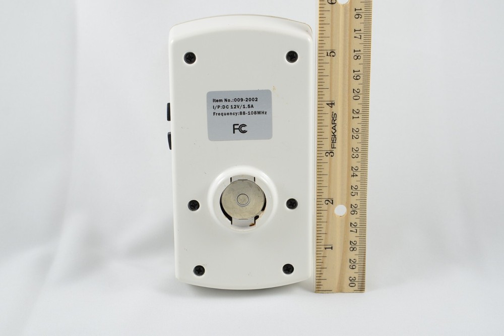 Digital Lifestyle Outfitters Trans Pod FM FM Transmitter for Apple iPod