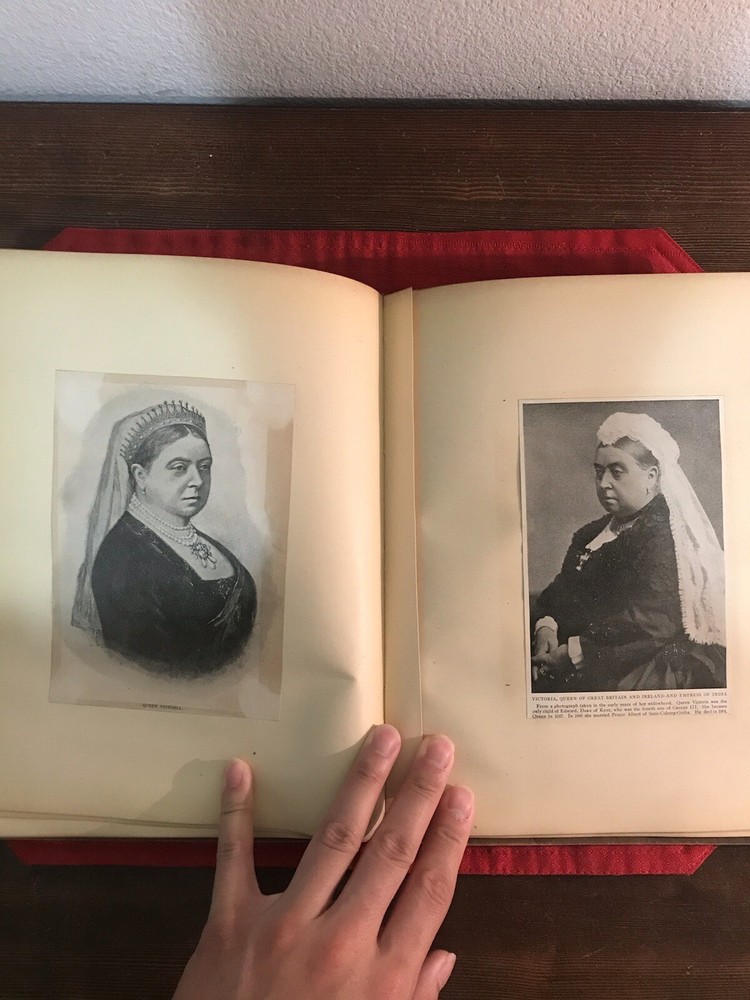 WW1/WW2 British Queen Victoria Book