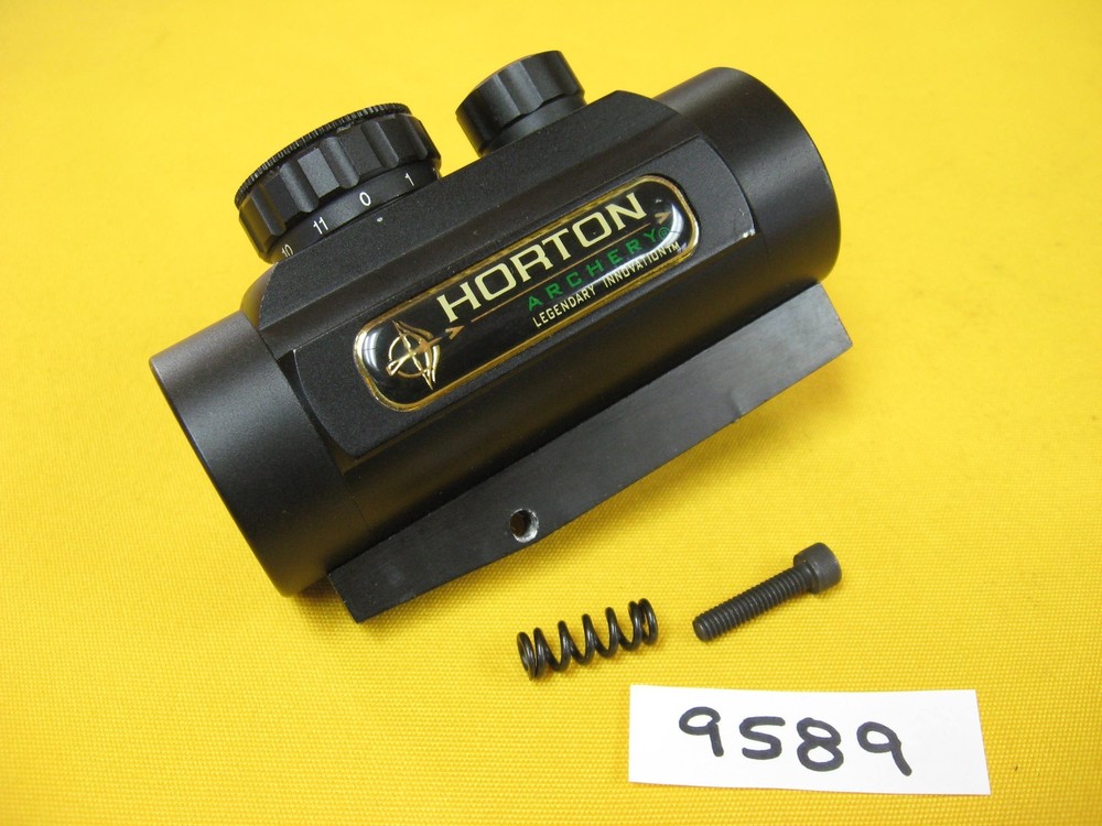 Horton Crossbow Integral Mount 3 Dot Red Dot Sight (SS061)