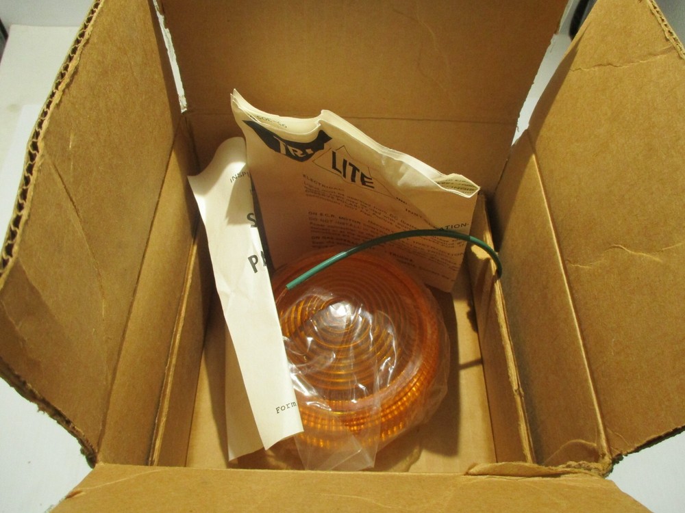 NEW TRI-LITE MODEL FF-LP AMBER STROBE LIGHT 36V-DC