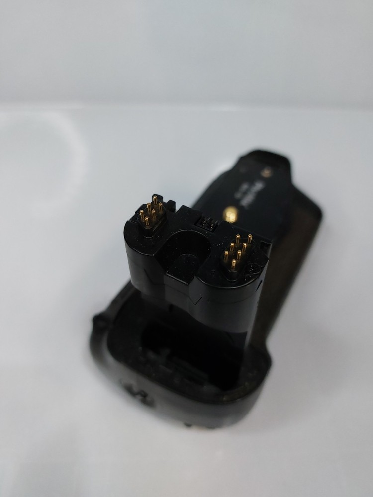PHOTTIX BATTERY GRIP HANDLE VERTICAL BG-7D FOR CANON 7D