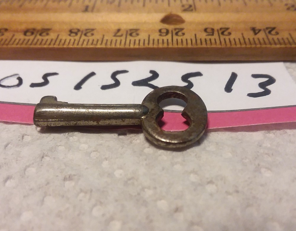 Antique 1"   Skeleton Key - 05152513