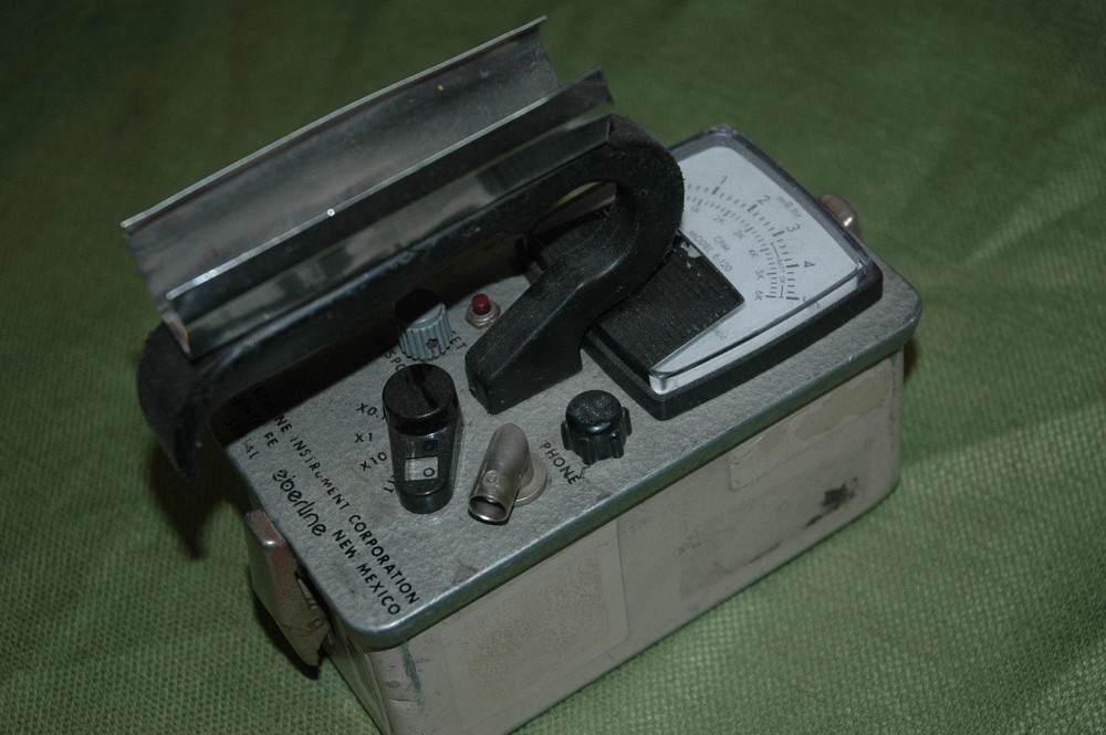 Eberline E-120 GM Survey Meter