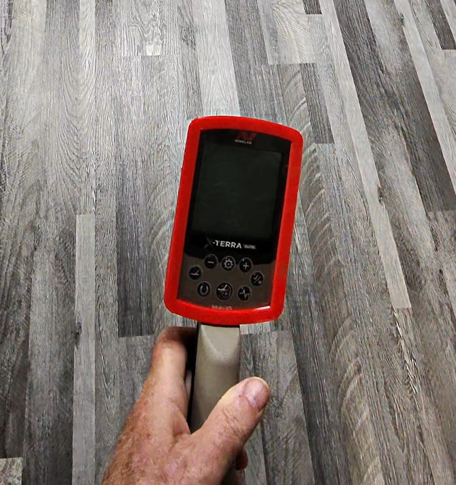 RED Minelab X-Terra Elite Control Box Protector  (Rubber)