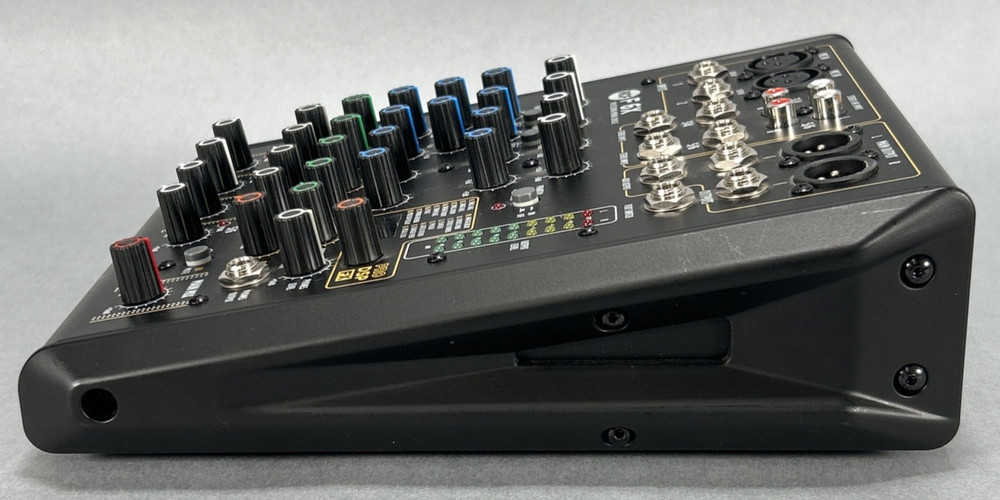 RCF F-6X Analog Mixer - Black