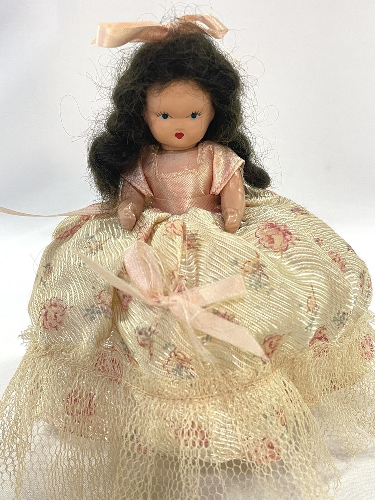 15 Vintage Story Book Dolls