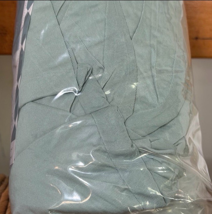 New Biloban 2-pack Green Waterproof Fitted Crib Sheets