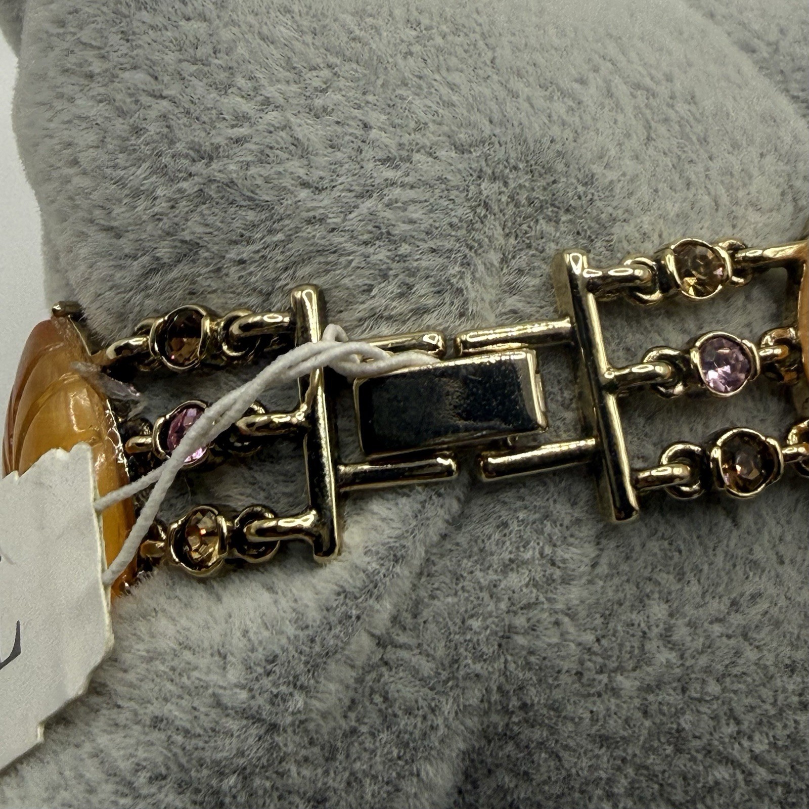 Vintage Trifari Bracelet Rhinestones Carved Acrylic Leaf Cabochons Gold Tone 7”