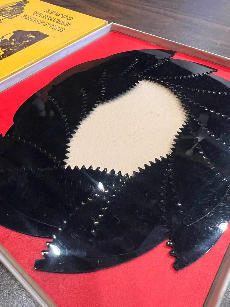 Lewco Variable Darkroom Vignetter