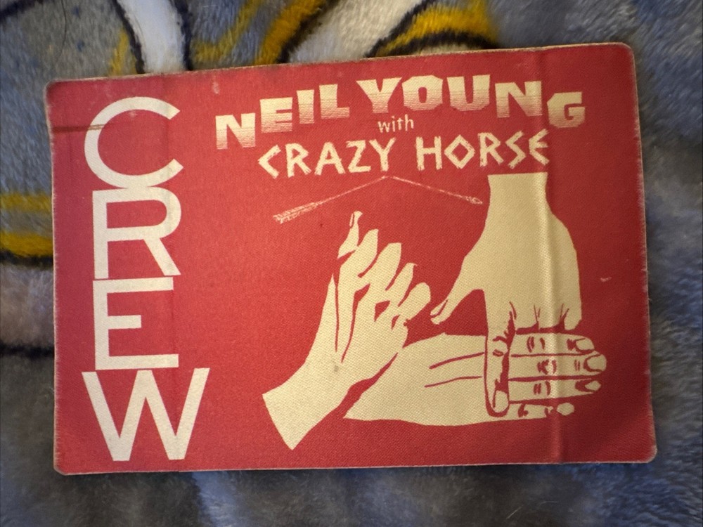 NEIL YOUNG WITH CRAZY HORSE - Ragged Glory Tour (1990) - CREW BACKSTAGE PASS
