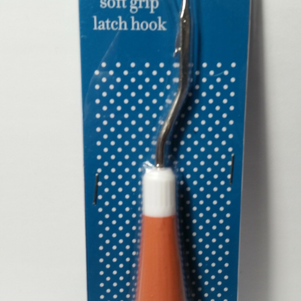 2) Soft Grip Latch Hook Stitch Studio by Nicole