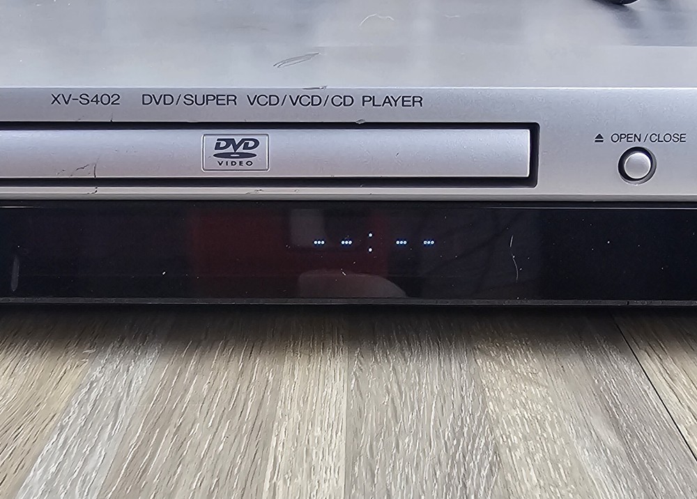 JVC DVD Player Model XV-S402SL Silver ~ No Remote