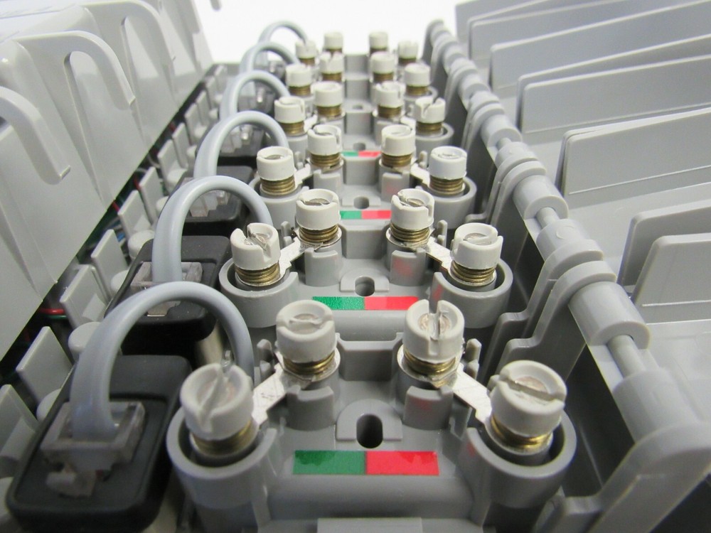 Corning Cable Systems SRP-207-200 6 Line ADSL Telephone Network Interface 5-1