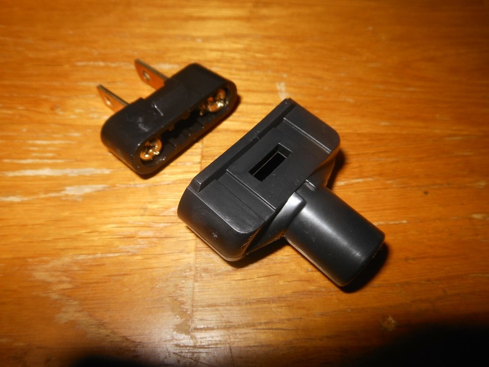 New Black Replacement Lamp Plugs With Screw Terminals