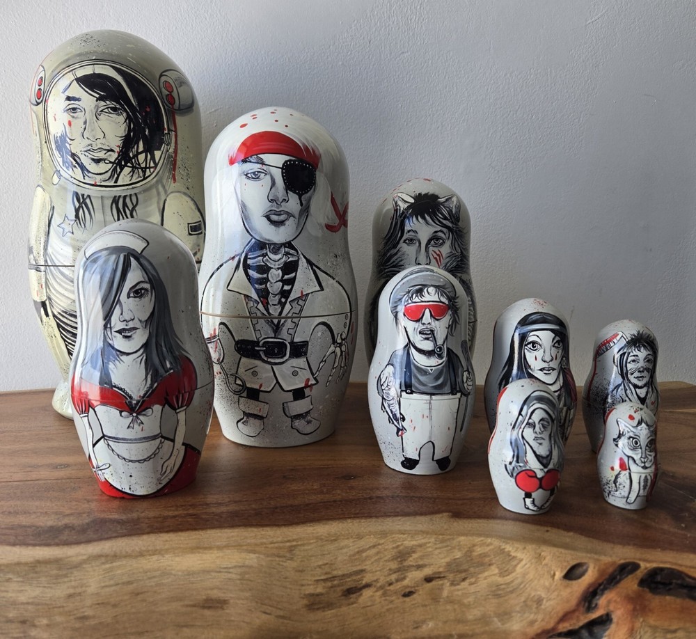 NIKE SNOWBOARDING SB RARE NESTING DOLLS (COMPLETE SET) GREY