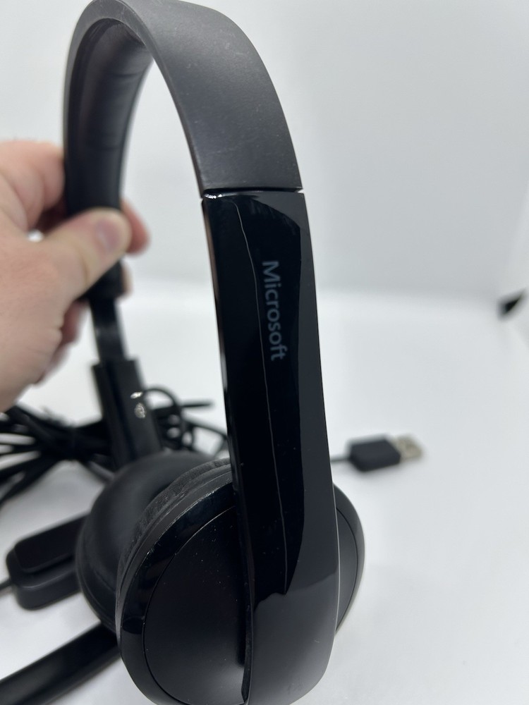 Microsoft Wired USB Headset W Mic Grade A Black Modern Nice Office Zoom