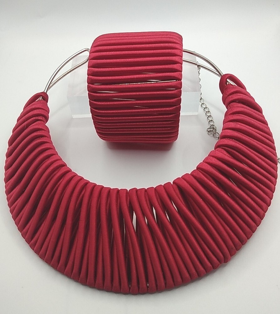 Unique Red Choker And Bracelet Set