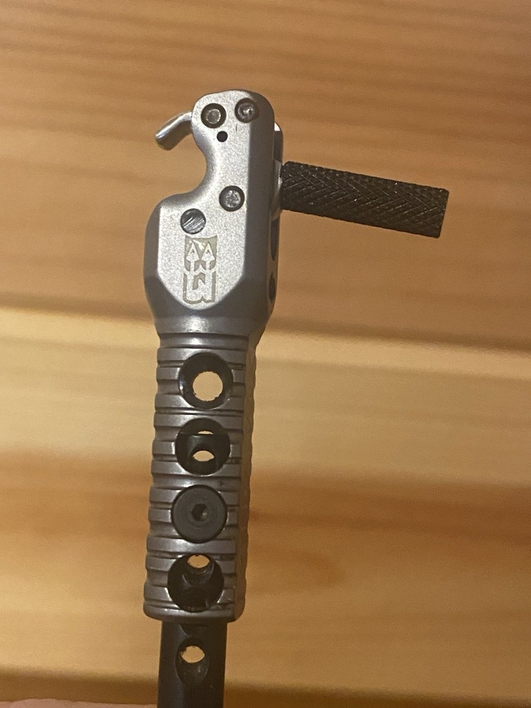 B3 Hawk Hook Style Wrist Release