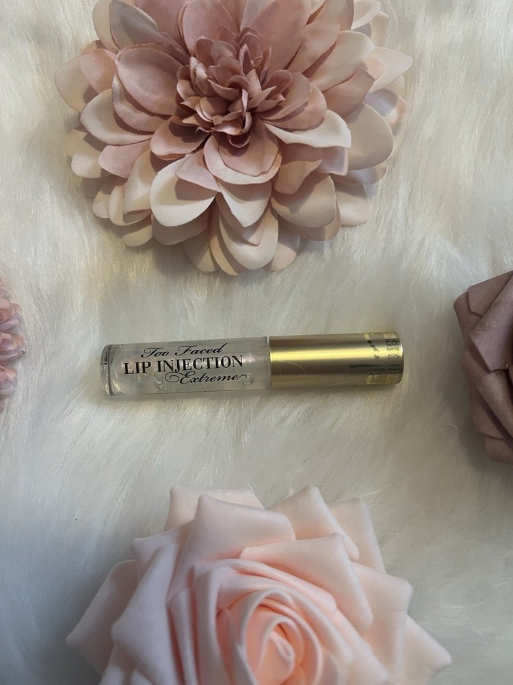 Too Faced Voluptuous Lashes & Plump Lips Mascara & Plumping Gloss Set