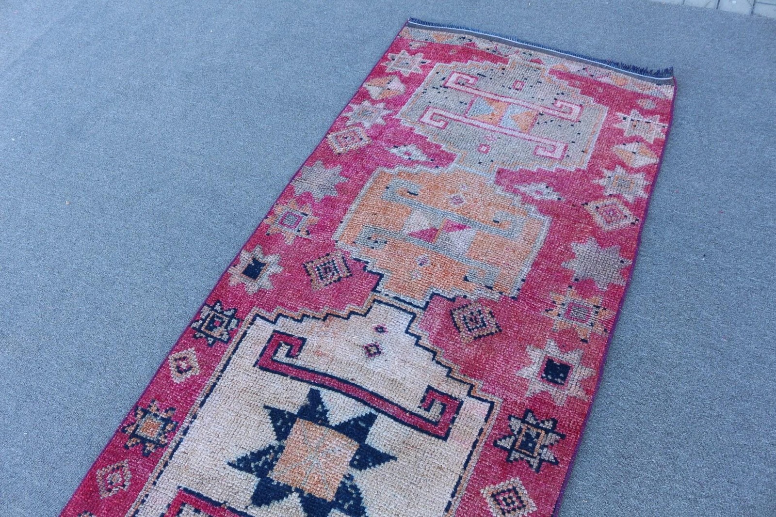Turkish Rug, Runner 2,9x10,7 ft Rug, Herki Red Animal Print Rug