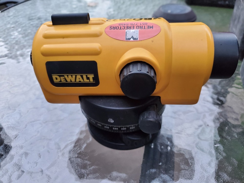 DEWALT DW096 26x Heavy Duty Auto Optical Level Survey Construction Tool Untested