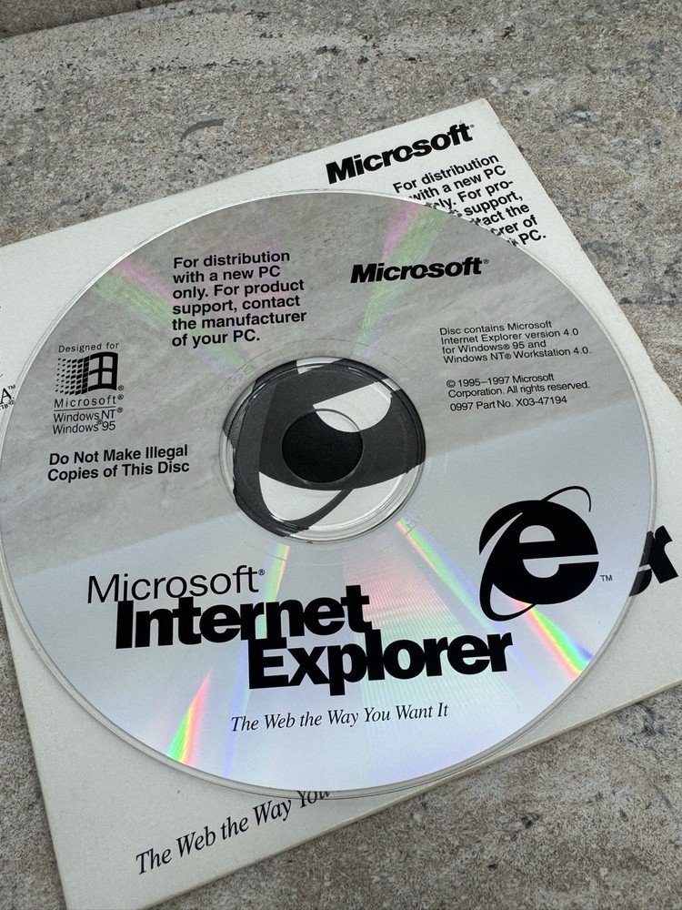Microsoft Internet Explorer 4.0 - Install CD Disc