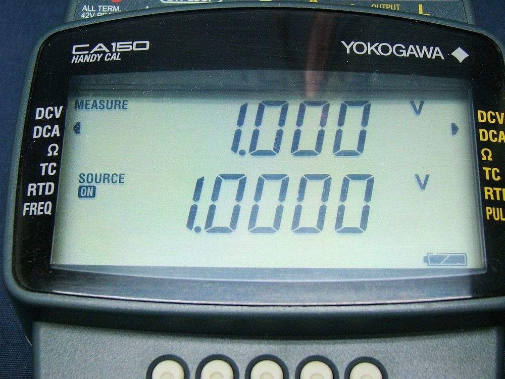 YOKOGAWA CA150 Handy Calibrator DC Voltage Current Source Measure with RJ Sensor