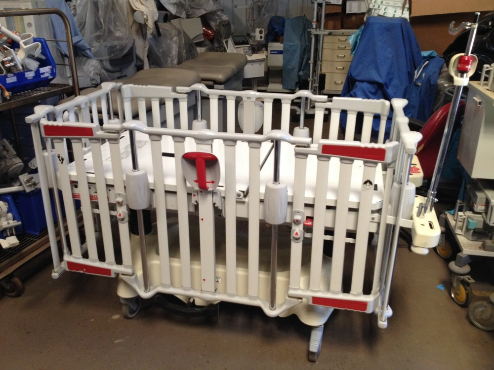 Stryker Bertic Crib