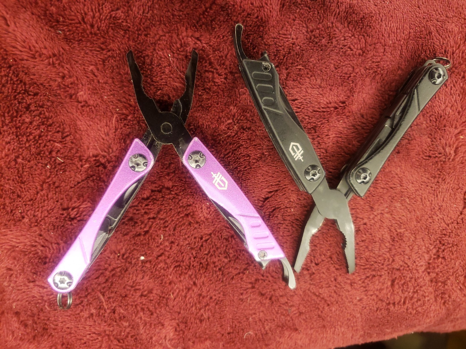 Lot of 2 Gerber Multi Tool Dime multiplier Black & Purple