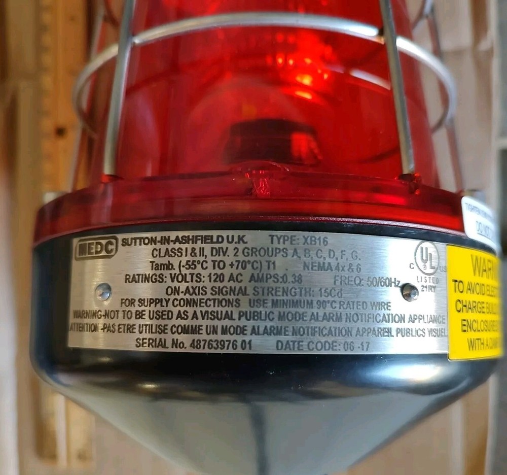 NEW Eaton XB16 MEDC RED Strobe Warning Light