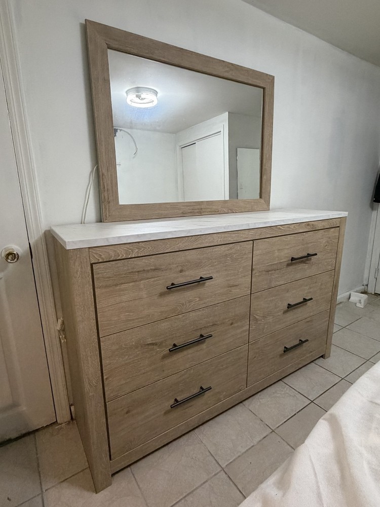 Modern 5-Piece Bedroom Set