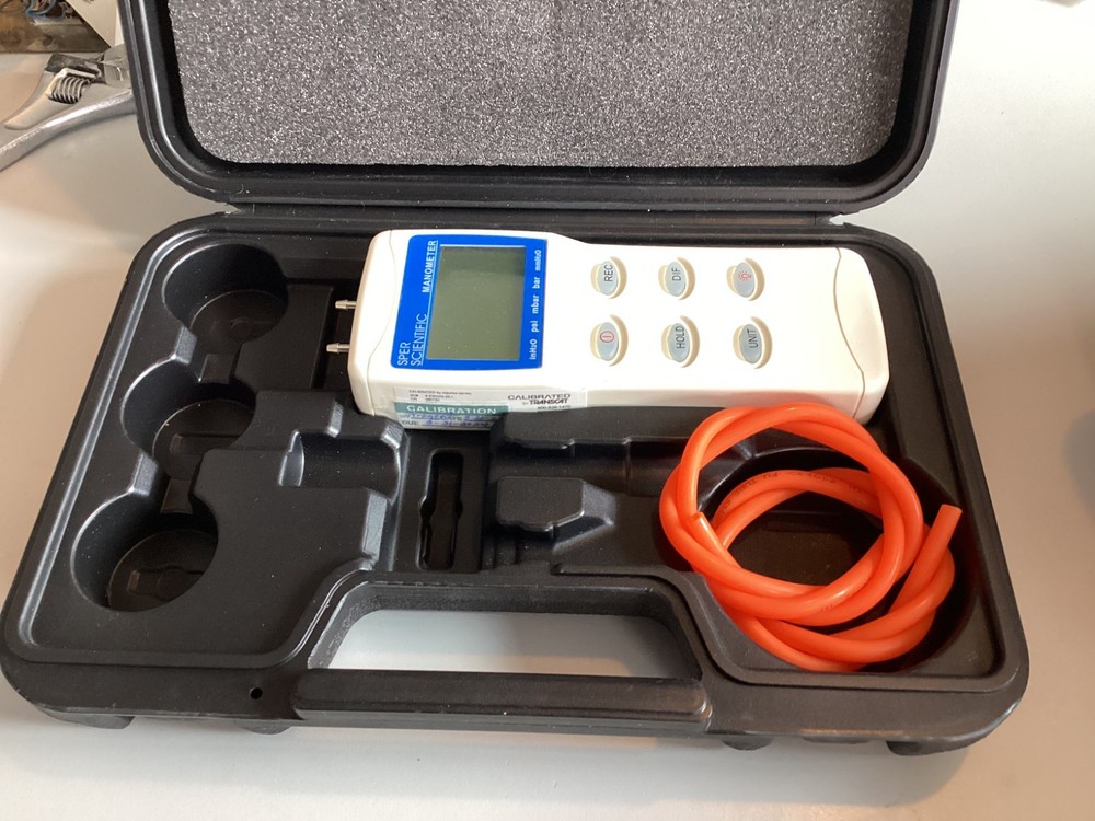 Sper Scientific Monometer 2 PSI, 840085c with case