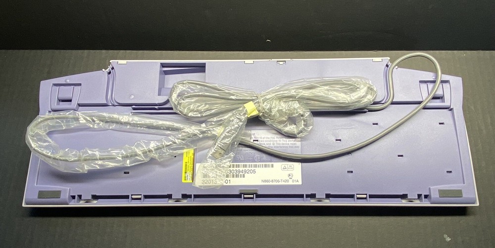Sun 320-1313 Keyboard, Type 6 USB, 2M Attached Cable, Russian Key Layout