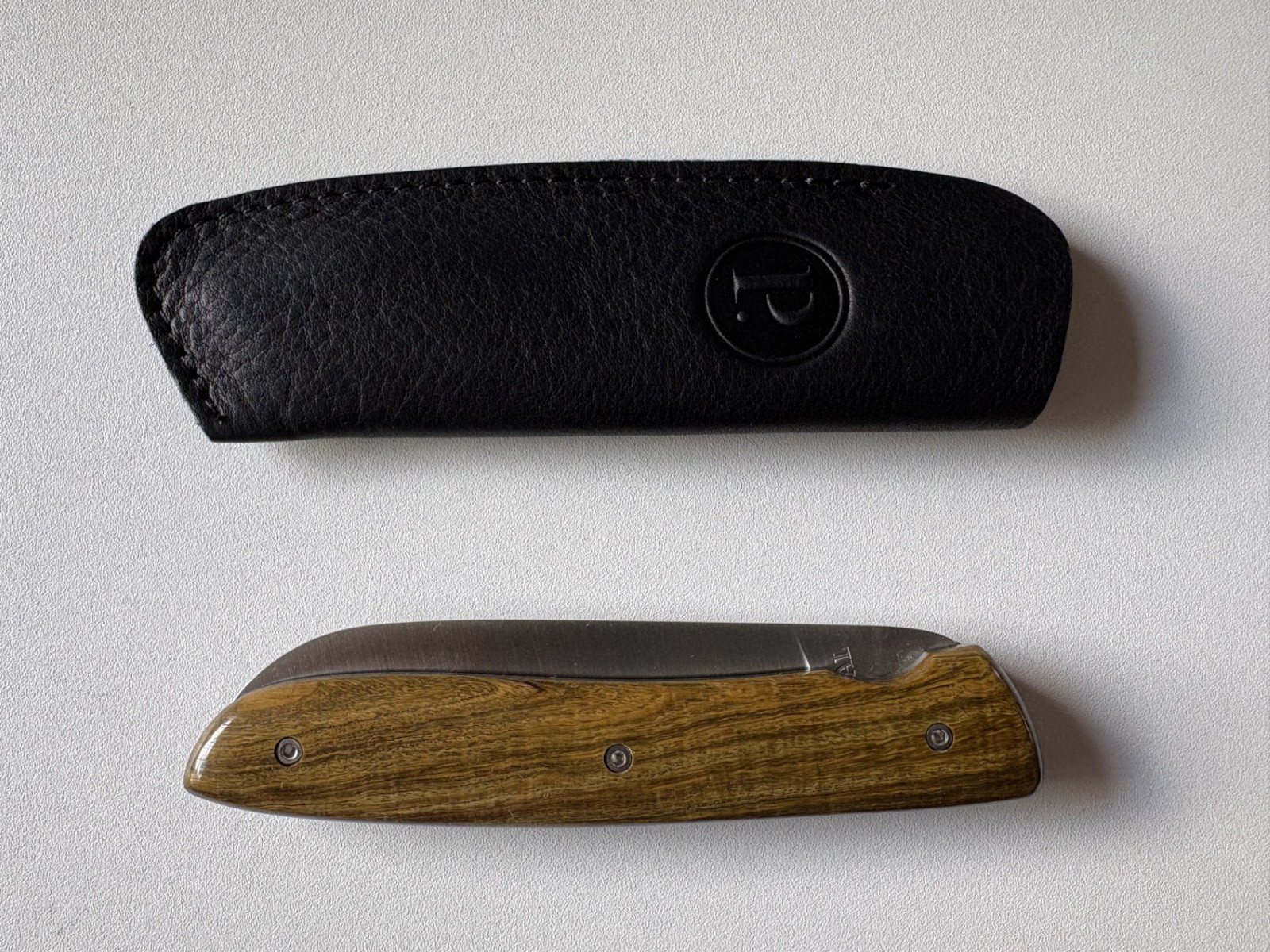 Atelier Perceval L08 folding pocket knife guaiac wood - unused