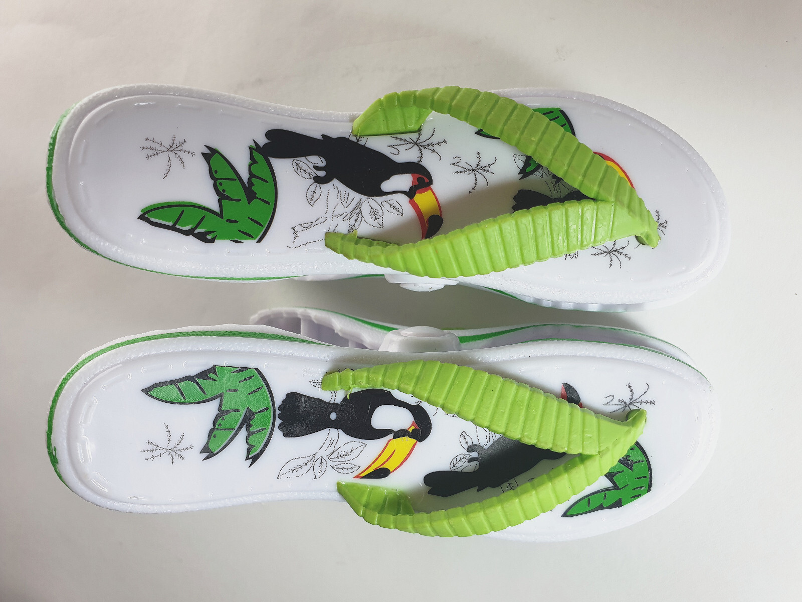 White Toucan Flops Style Beach Towel Clips