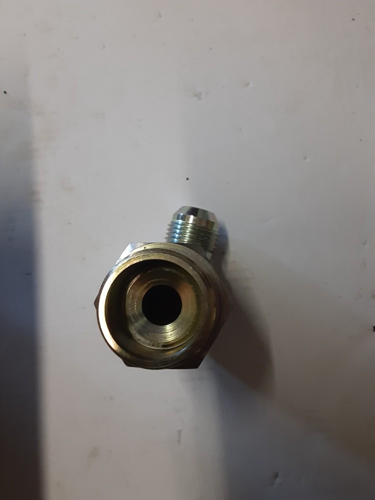 John Deere Elbow Fitting AR74194