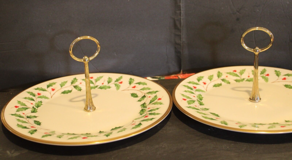 LENOX HOLIDAY CAKE PLATE (DINNER PLATE)