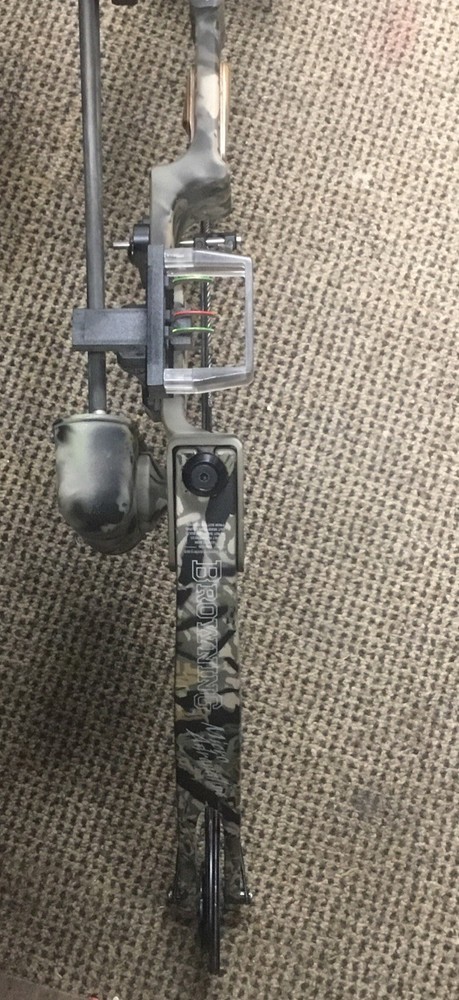 Browning MICRO ADRENALINE Compound Bow & Arrows **see pics**