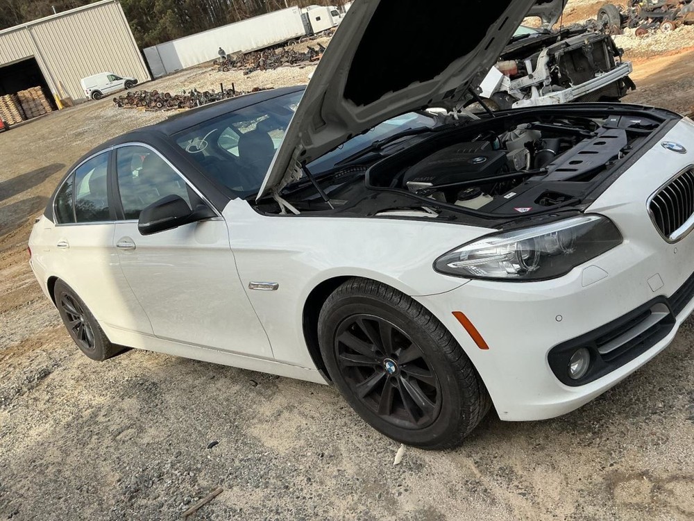 528I 2016 Glove Box 4972146