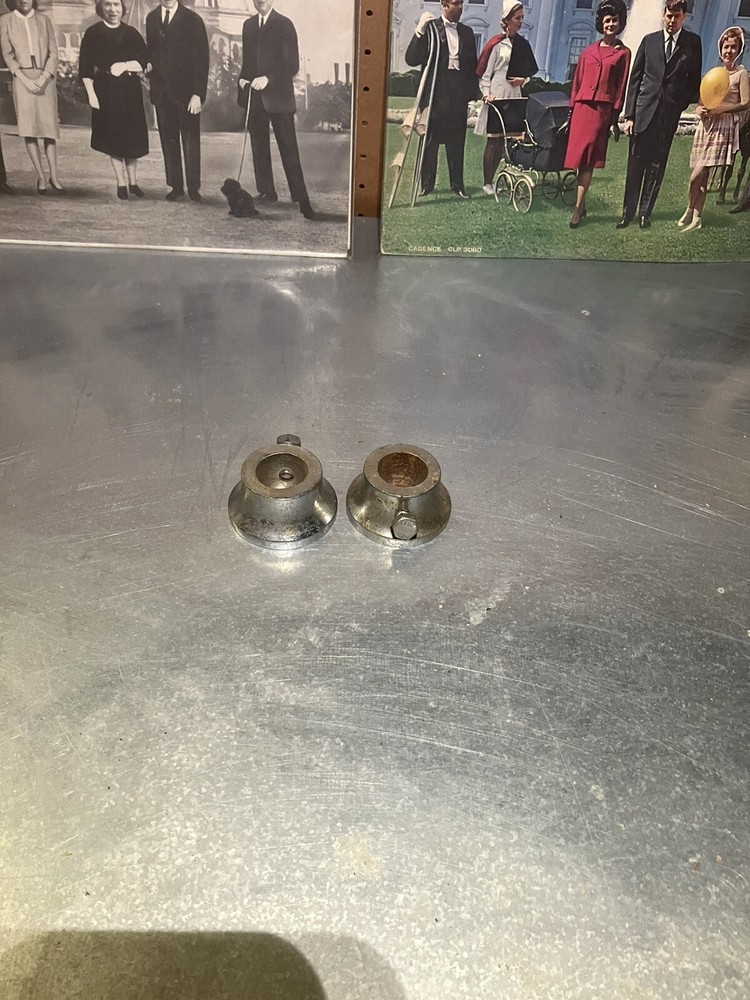 2 VINTAGE 1” WEIGHT PLATE COLLARS STANDARD