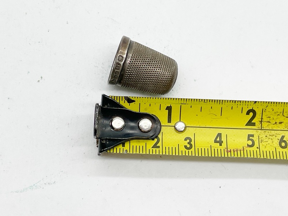 VINTAGE / ANTIQUE SOLID STERLING SILVER THIMBLE JF SIZE 9