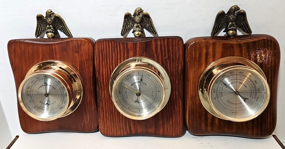 VINTAGE SPRINGFIELD INSTRUMENT - THERMOMETER & HUMIDITY METER & BAROMETER EAGLE