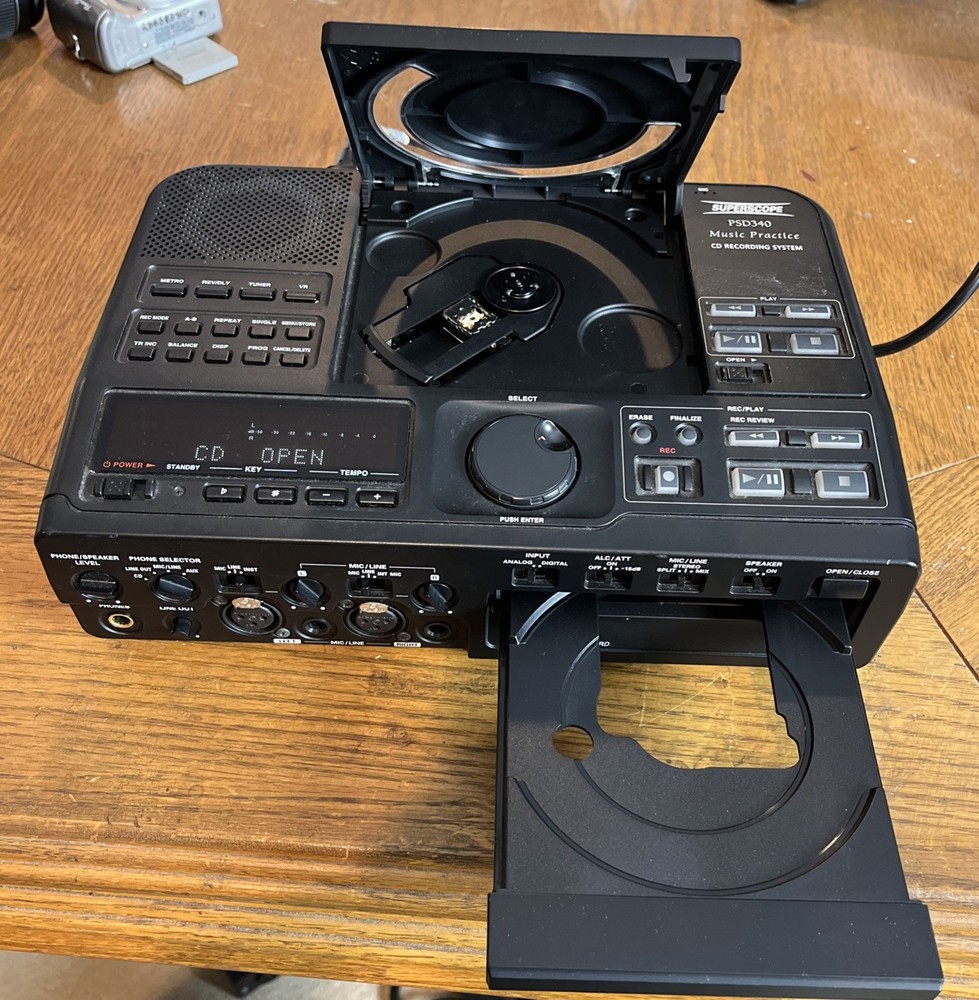 Superscope PSD340 Music Practice System POWERS ON NO REMOTE! UNTESTED