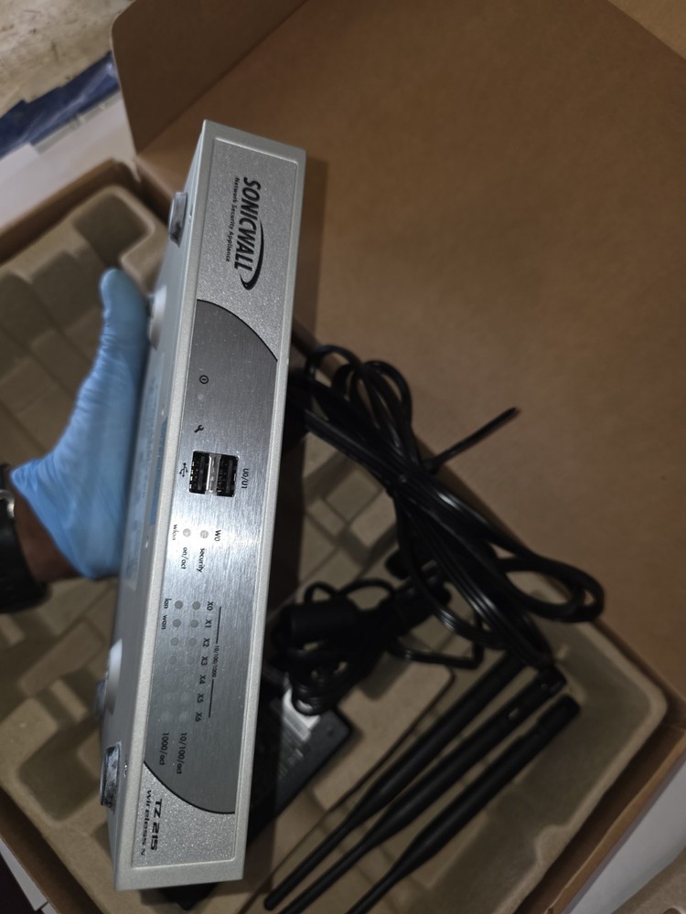 SonicWall TZ 215W Wireless-N Firewall Appliance 01-SSC-4977 – Untested– With Box