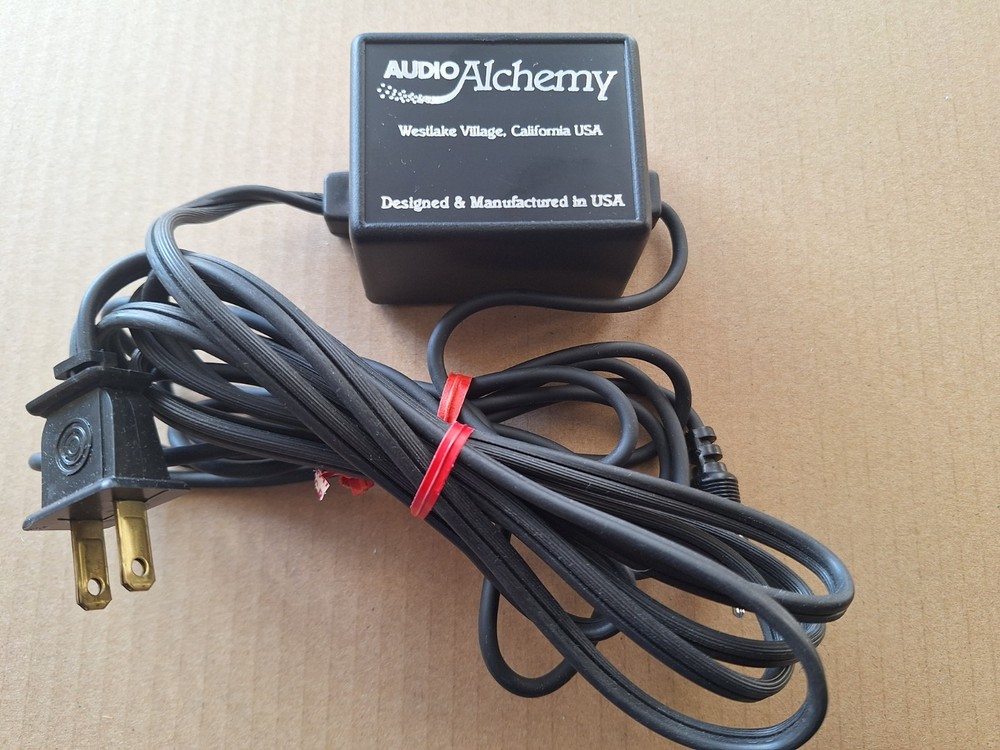 Audio Alchemy Digital Transmission Interface and Jitter Reduction Device