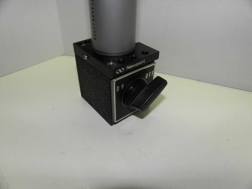Newport Optics table Platform 300-P with Magnetic Base and Post