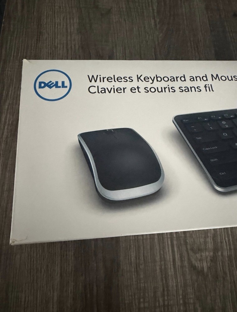 Dell KM714 Wireless QWERTY Keyboard & Mouse Bundle Black